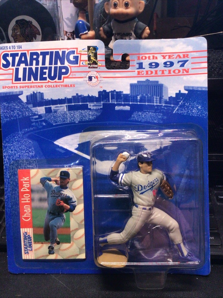 1997 MLB Starting Lineup Chan Ho Park Los Angeles Dodgers Action Figure