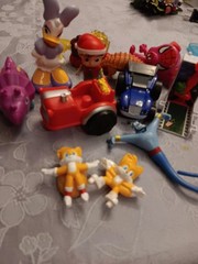 Collection Of Small Fast Food Toys! 12 Pieces