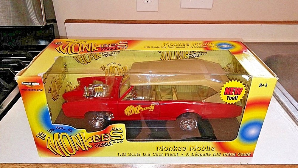 The Monkees Monkee Mobile American Muscle 1:18 Die Cast Item 33150 NOS [1346]