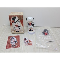 Simon Toys Teennar The High School Magic Club Figure White Magician Blind Box