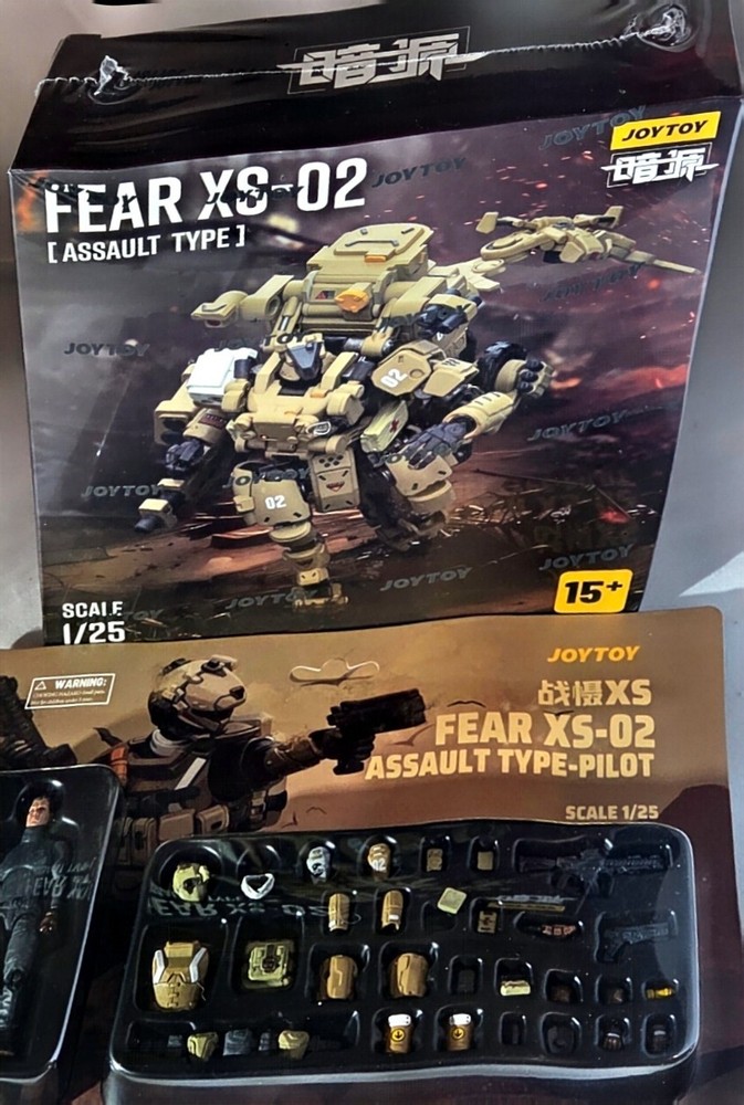 Joytoy 1/25 Fear XS-02 Assault Type Mecha With Pilot