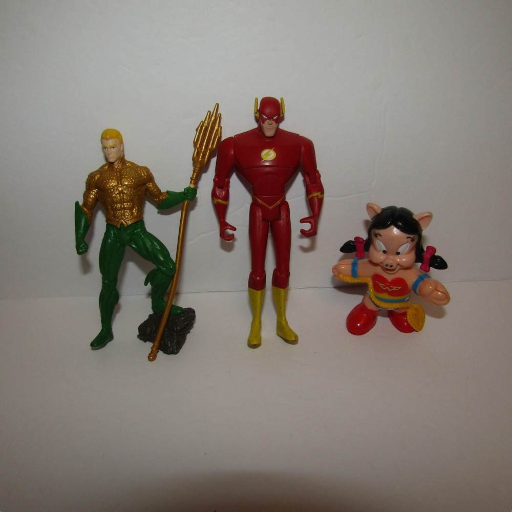 Lot of 3 DC Universe Figures Miss Piggy as Wonder Woman / The Flash / Aquaman