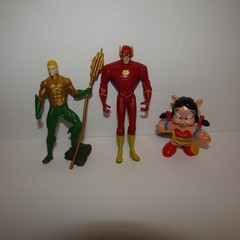 Lot of 3 DC Universe Figures Miss Piggy as Wonder Woman / The Flash / Aquaman
