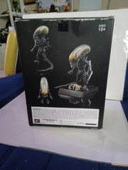 The Alien #23 (Alien) 6′ Herocross Hybrid Metal Figuration
