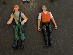 Action Figure Lot of 18 ( G.I.Joe, Batman, Pirates of the Carib, Space Quest +)