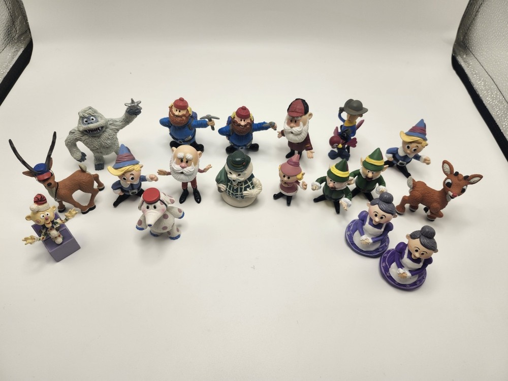 2000-2004 Rudolph The Red Nosed Reindeer & Island Of Misfit Toys PVC Figures