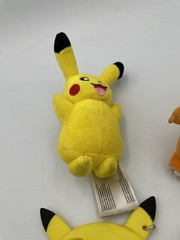24pc Vintage Pokémon Figure Toy/Collectibles Lot – Unique PLUSH PIKACHU T4