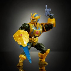 Masters of Universe Origins & Transformers Bumblebee Armor Man At Arms Action