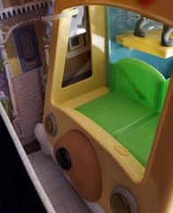 New In Box Disney Junior Puppy Dog Pals Awesome Care Bus Light Up 9Pc On the Go