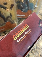 The Goonies Complete Set Of 5 Mezco Figures W Bonus Copper Bones