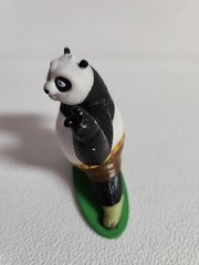 Kung Fu Panda PVC Figure TM & DWA DecoPac Green Base 2.5″ Cake Topper