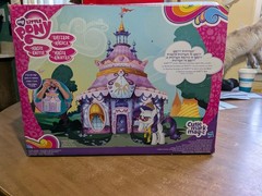 Hasbro My Little Pony Cutie Mark Magic Rarity Booktique Sealed Box