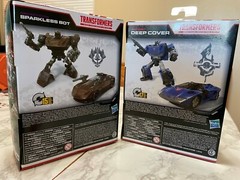 LOT 2 Transformers WFC Netflix SPARKLESS BOT & DEEP COVER NEW-In Hand EXCLUSIVE