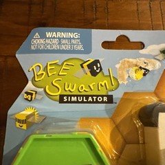 Bee Swarm Simulator Panda Bear Figure & Mystery Honeycomb by Roblox New Sealed