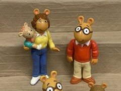 Vintage 1990’s PBS Kids Arthur Family Figurines 4pc Toy Figure Lot Marc Brown