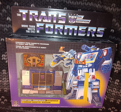 Transformers G1 Decepticon Soundwave Buzzsaw 2018 Walmart Reissue cassette NEW!