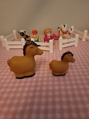 Battat Big Red Barn Farmer Farm Animals Fence Toddler Toy Lot