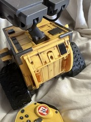 Disney Pixar Wall-E Thinkway Remote Control RC Toy w/Remote READ DETAILS
