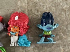 Lot of 10 DreamWorks Trolls World Tour Mini Figures
