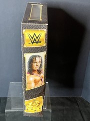 BRET HART DEFINING MOMENTS RINGSIDE EXCLUSIVE ELITE WWE NEW FIGURE WRESTLING