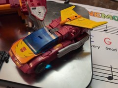 Rodimus Prime (Commander class — Kingdom, 2021) Great Condition