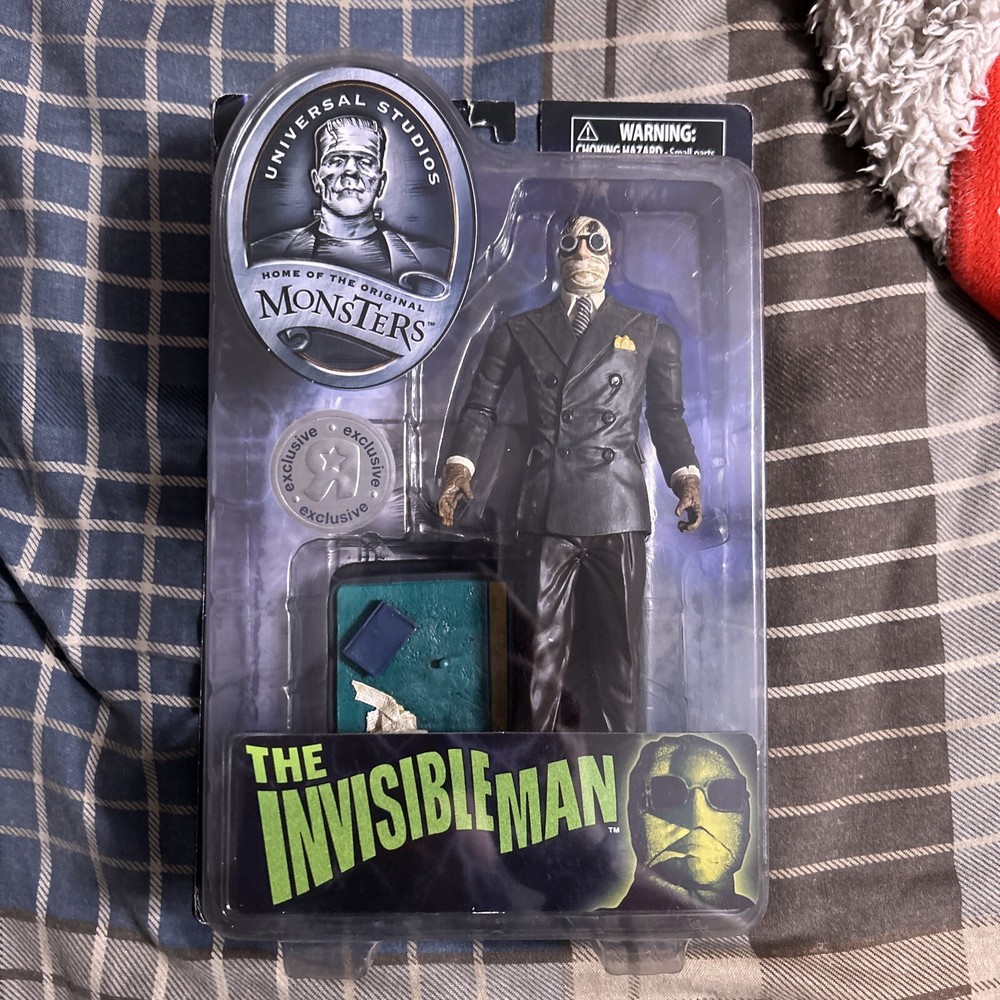 Universal Studios Monsters The Invisible Man 8″ BRAND NEW Exclusive XX
