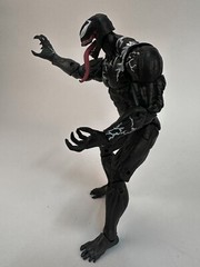 Legends Series Marvel Venom 7″ Action Figure w/Exchangeable Accessory Bulk Pack
