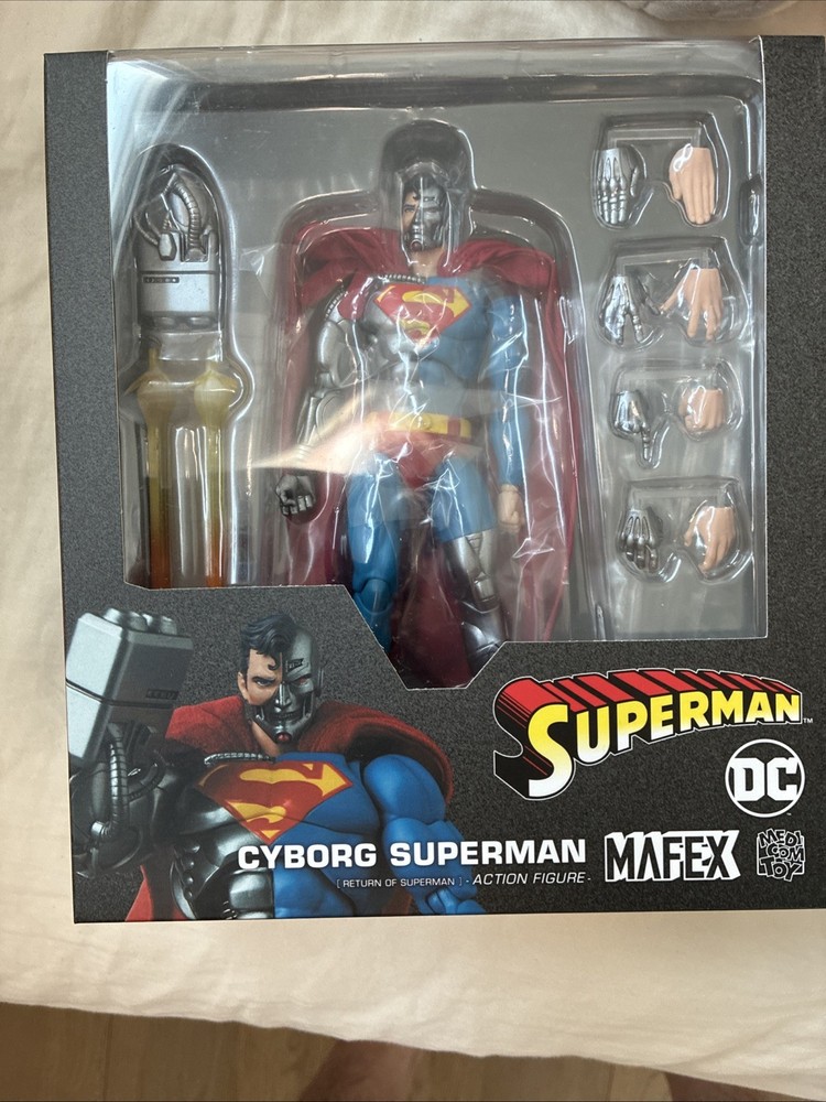 Medicom Toy MAFEX No. 164 Cyborg Superman Action Figure Return of Superman