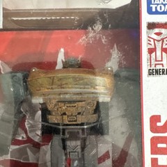 Transformers WFC Netflix Walmart Exclusive Decepticon Sparkless Bot Damaged Box