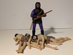 Planet of the Apes – MEGO Scale – Pile of Bodies from the Hunt!
