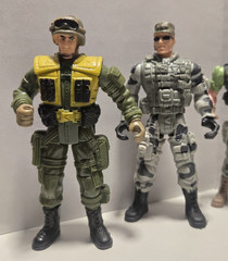 Military Action Figures Army Marine Chap Mei Lanard Mixed Lot (10) Loose w/ Wear