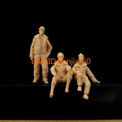 3D Printed 1/72 1/48 World War II U.S. Army Pilot 3-Person Group Finished Model