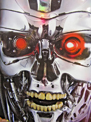 TERMINATOR 2 Indestructible T-800 Endoskeleton HOT TOYS MMS33 1/6 Scale
