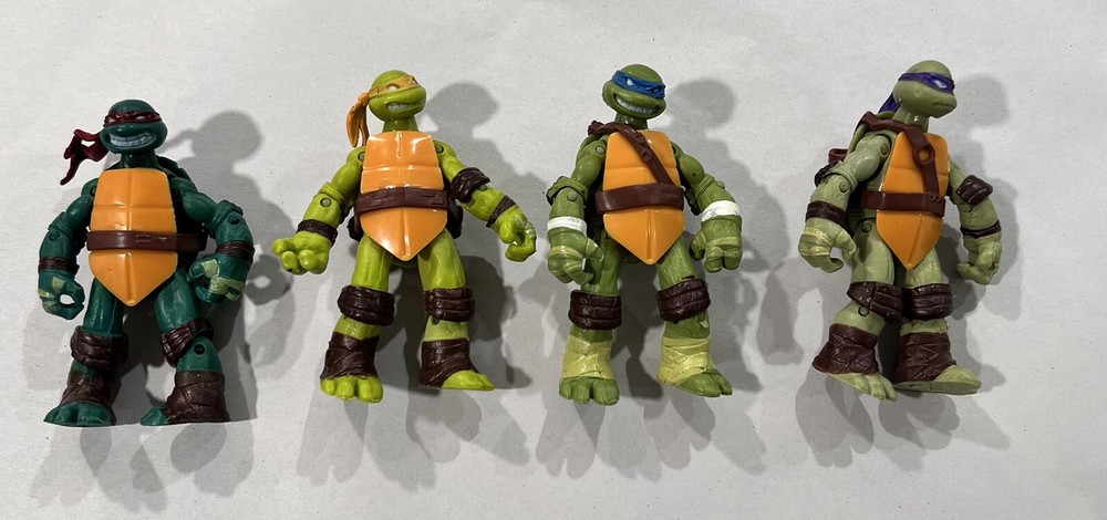 Lot of 4! Viacom Playmates TMNT Teenage Mutant Ninja Turtles Action Figures 2012
