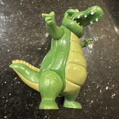 2000 RAINFOREST CAFE Alligator Toy Action Figures NILE alligator
