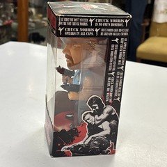 CHUCK NORRIS FUNKO TALKING WACKY WOBBLER BOBBLE HEAD IN BOX 18 G2U