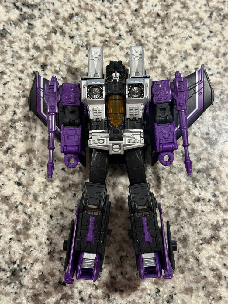 Transformers Earthrise Skywarp Complete Voyager War for Cybertron Generations