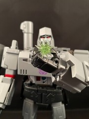 Transformers Heart of Cybertron Accessory for Megatron ***Accessory ONLY