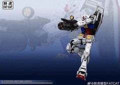 Fat Cat 1/100 Upscaled RG RX-78-2 – Model Kit
