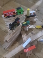 70 Pieces Wooden Thomas The Train Tracks/Brio.