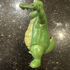 2000 RAINFOREST CAFE Alligator Toy Action Figures NILE alligator