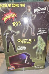 NECA – Universal Monsters – Crypt Club – 7″ Action Figure 4 Pack Burger King