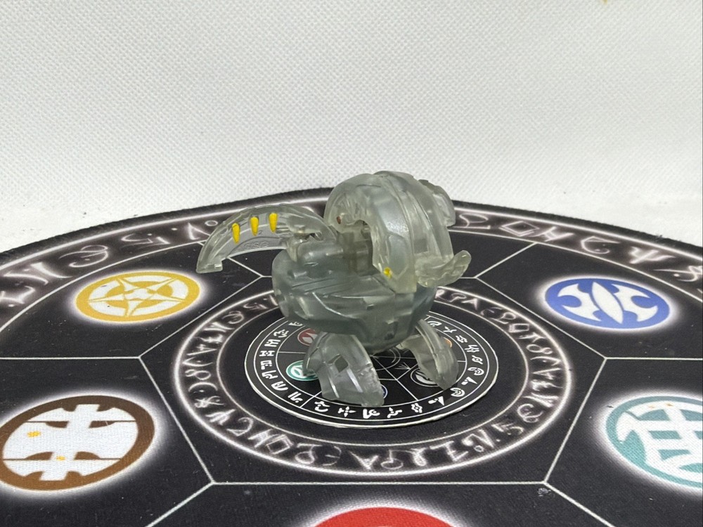 Bakugan B2 Ventus(Grey Haos) Translucent Dragonoid 620G Extremely Rare