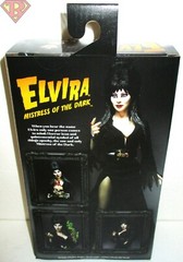 ELVIRA Mistress of the Dark 40 Years 8″ in. Clothed Action Figure Neca MINT 2022