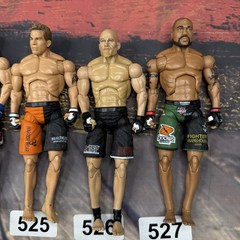 Huge Lot Jakks Pacific UFC Action Figures GSP Rampage BJ Penn Kimbo Hughes
