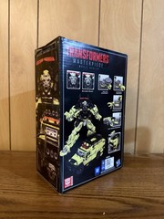 Transformers MPM-11 Ratchet Action Figure Complete Hasbro With Box