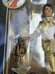Elvis Presley Graceland 12 in Action Figure w/ Guitar Mic 1984 with souvenir cup