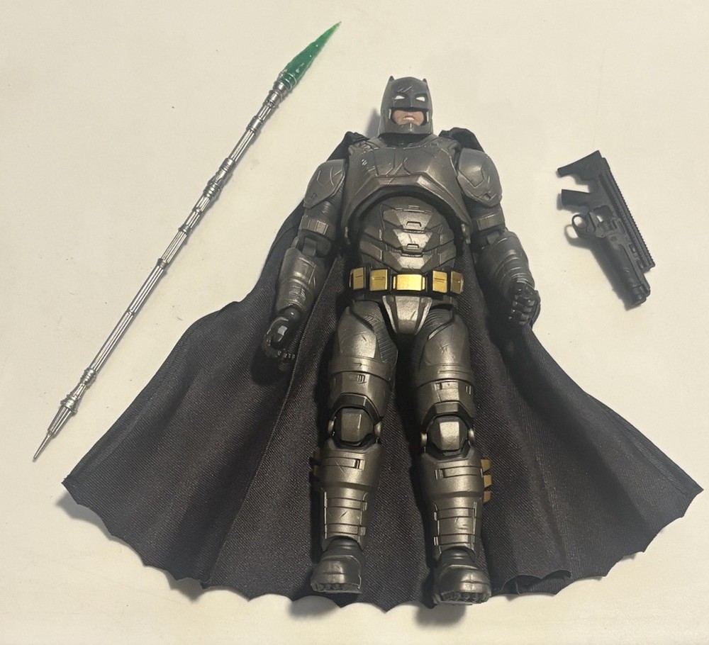 FondJoy DC Batman Vs Superman – Armored Batman 8″ Loose Figure