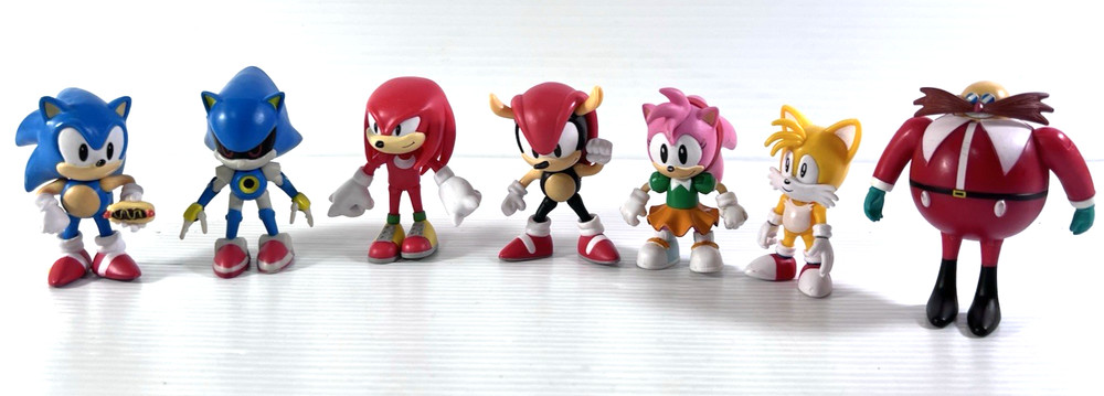 Jakks Pacific Sonic the Hedgehog 2.5 inch Figure Lot Knuckles Tails Metal Sonic