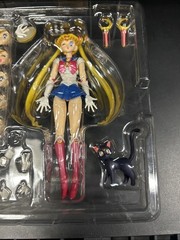 Bandai SH Figuarts Sailor Moon 20th Anniversary First Edition